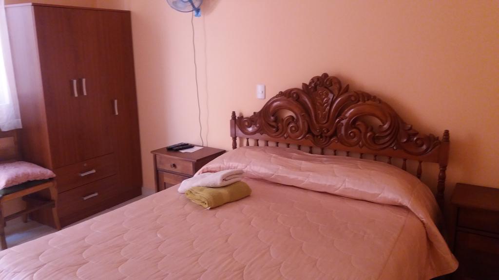 אריקה Hostal Portales מראה חיצוני תמונה